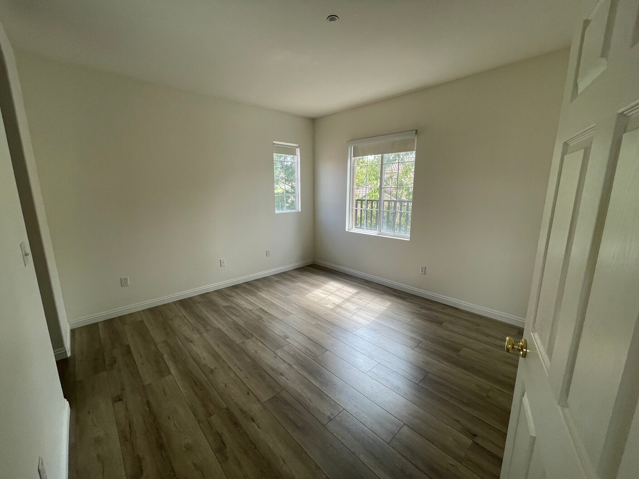 Building Photo - 910 Timberwood