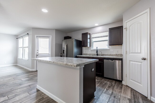 Building Photo - 6414 Dynamic Sound