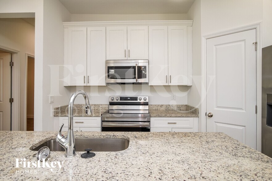 Building Photo - 201 Spoonbill Ln