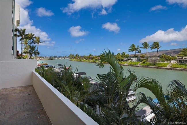 Building Photo - Esplanade on the water