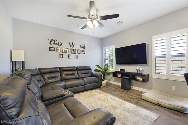Building Photo - 4202 Lunar Cyn Ave