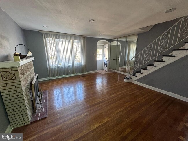Building Photo - 6738 Grovers Ave