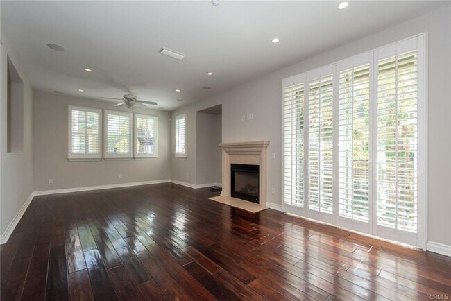 Building Photo - 8 Bluefin Ct