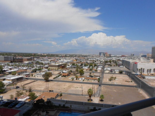 Building Photo - FANTASTIC 12TH FLOOR VIEW AT THE ALLURE