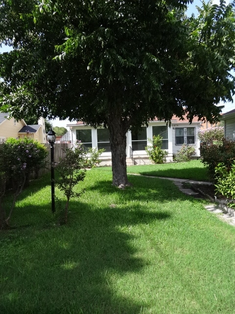 Building Photo - Beautiful Newly Remodeled Home