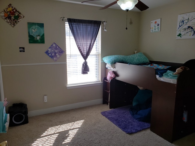 Building Photo - 2061 Riviera Ln S