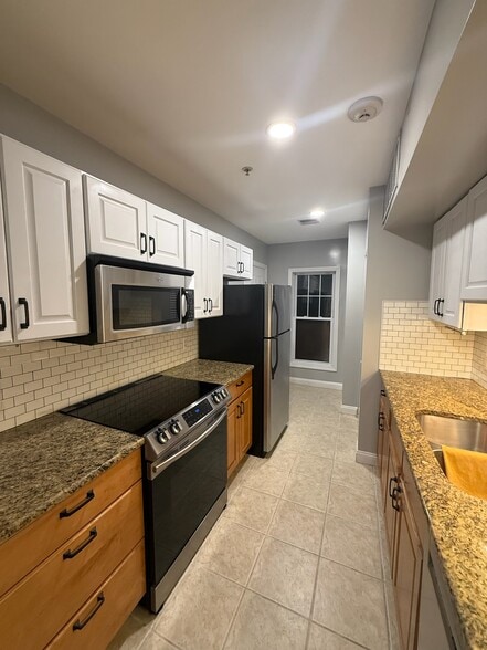 Building Photo - 99 Chestnut St