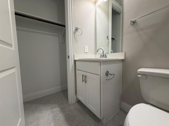 Building Photo - 624 Hutchinson Ln