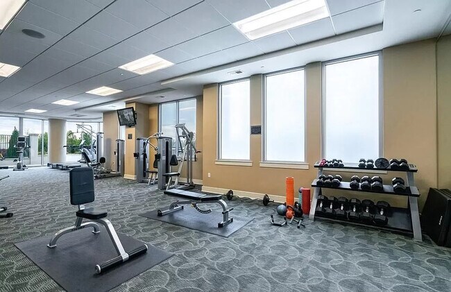 Building Photo - 222 12th St NE