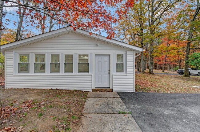 Building Photo - 752 Toll Rd