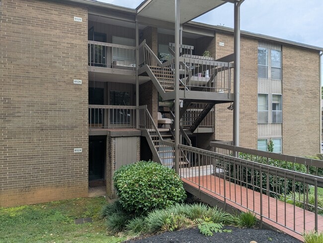 Building Photo - 8526 Madrid Ct