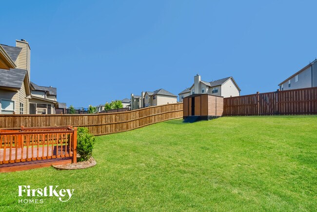 Building Photo - 1690 Long Acre Dr