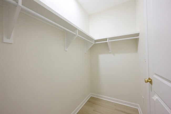 Building Photo - Church Street Village Home For Rent