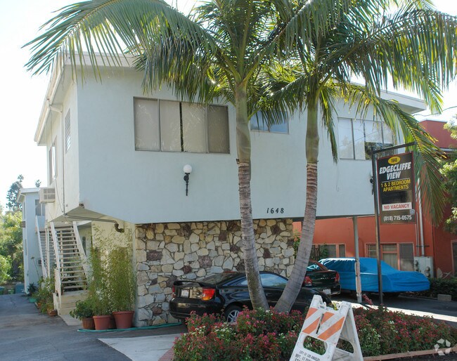 Building Photo - 1648 Edgecliffe Dr