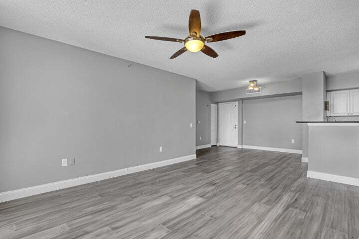 Building Photo - 651 Okeechobee Blvd