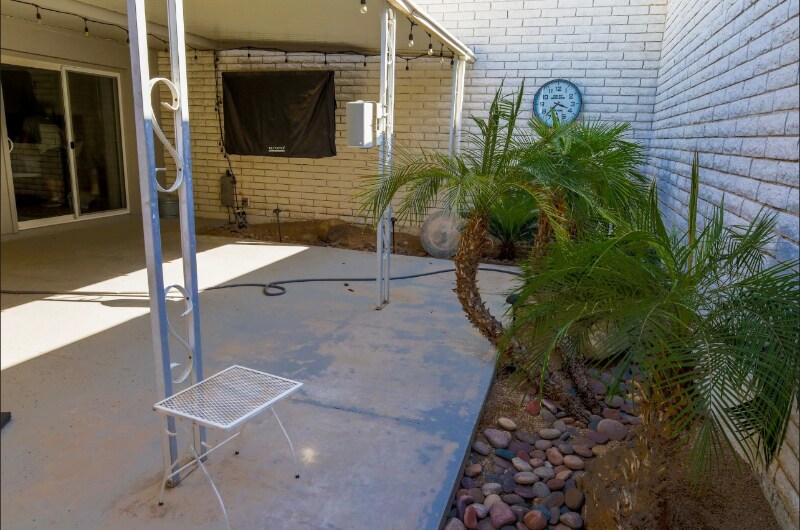 Building Photo - 10705 W Topaz Dr