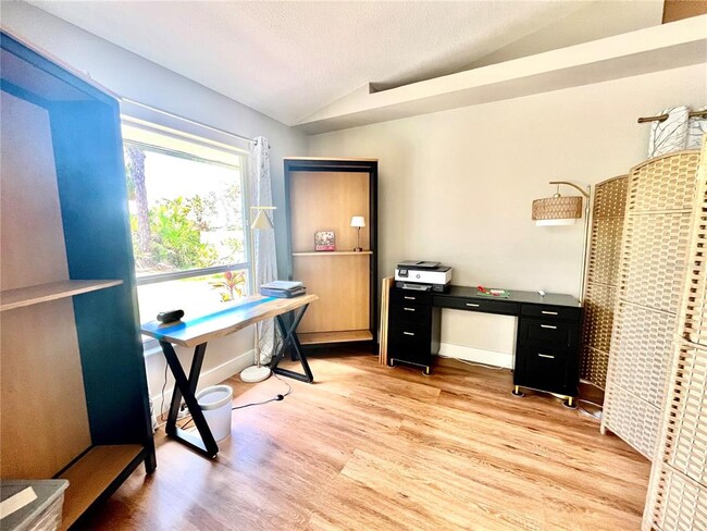 Building Photo - 6000 Key Largo Cir