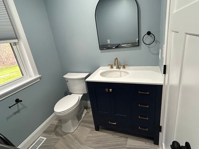 Building Photo - 189 Greenwood St