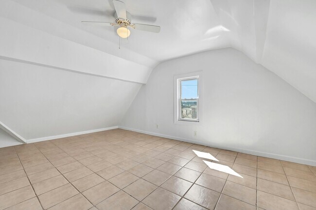 Building Photo - 30 Columbia Terrace