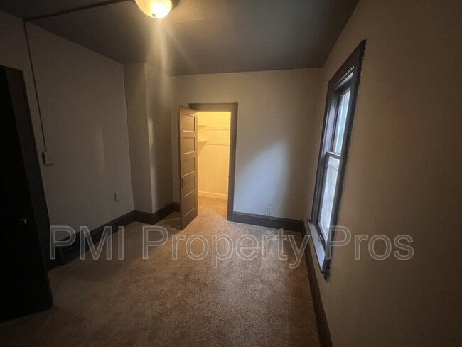 Building Photo - 2530 N 37th St