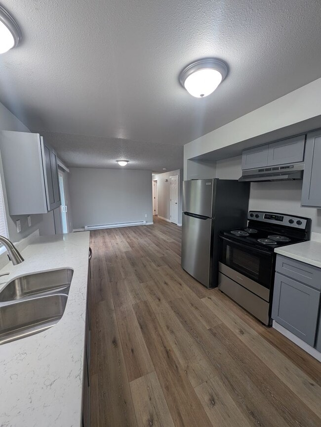 Building Photo - Newly Remodeled 3 Bedroom Home in Port Orc...