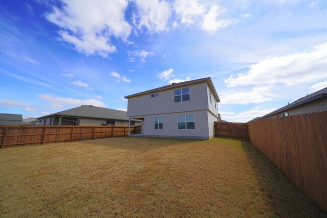 Building Photo - Like New Home in Red River Ranch (Cibolo) - Realtor Commission: $500
