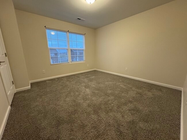 Building Photo - 907 Freeman St