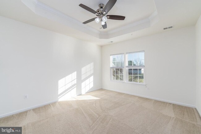 Building Photo - 3223 Clear Spring Dr