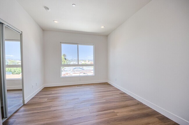 Building Photo - 2850 Virignia