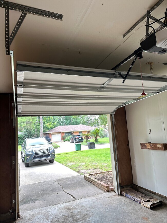 Building Photo - 4057 Woodfox St