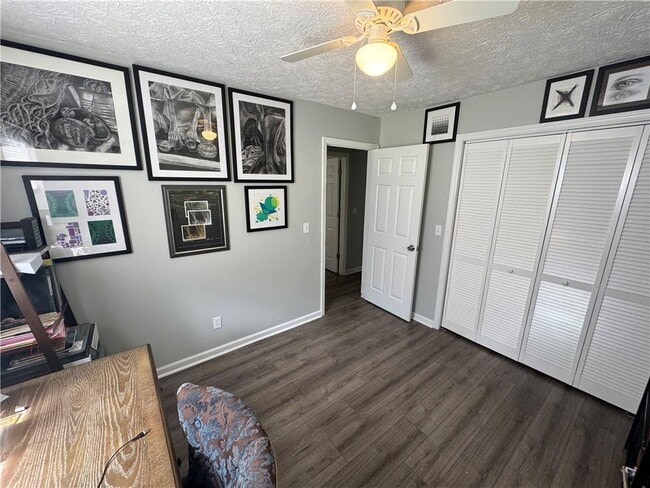 Building Photo - 186 River Trace Dr