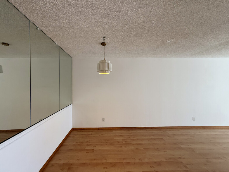 Dining Room - 8530 Holloway Dr