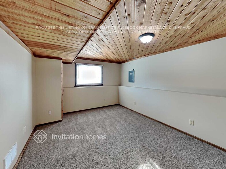 Building Photo - 2708 83rd Ln N