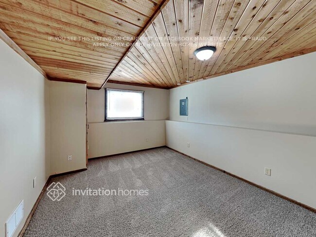 Building Photo - 2708 83rd Ln N