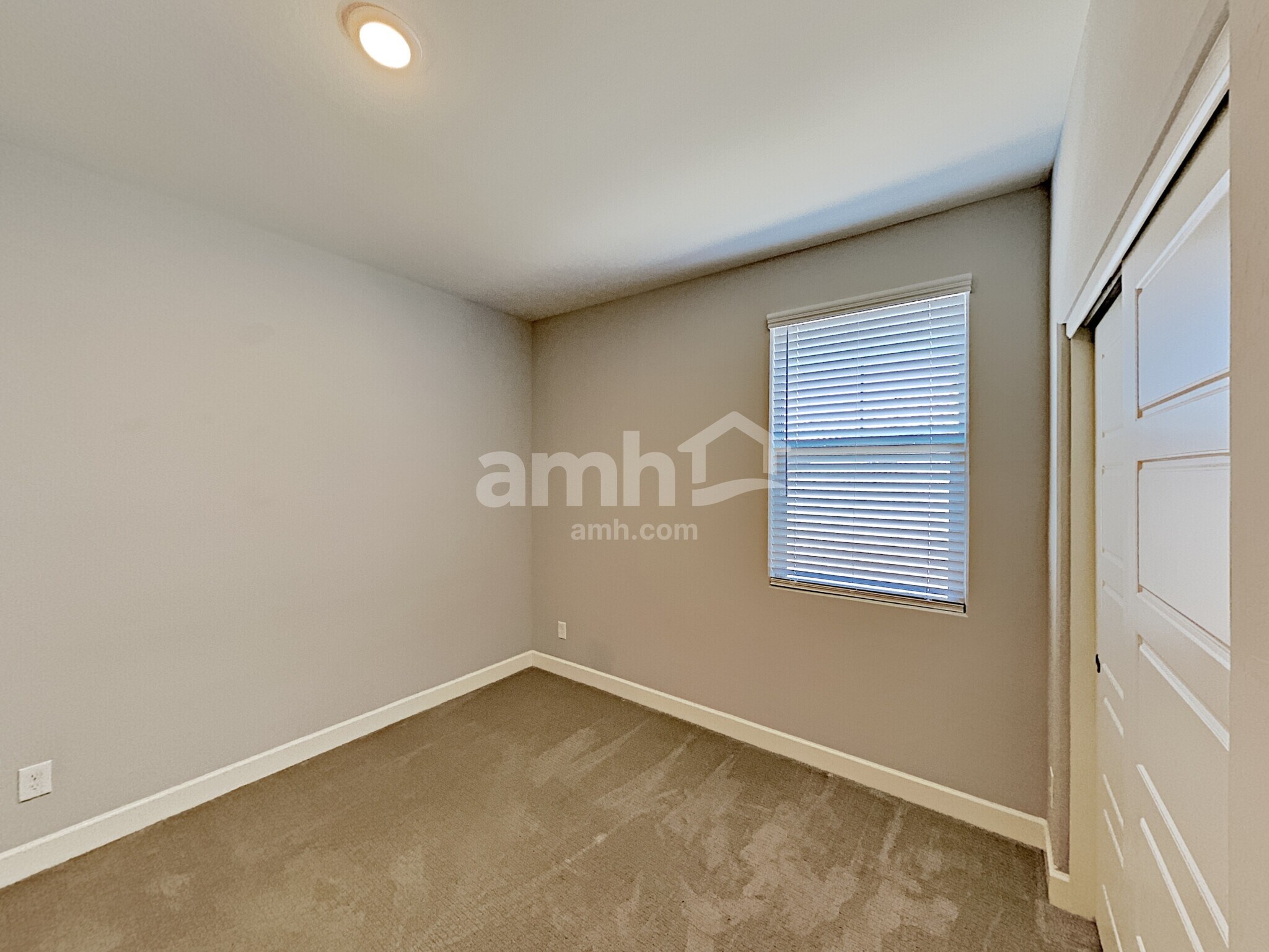 Building Photo - 18240 W Thunderhill Pl