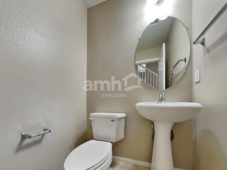 Building Photo - 8957 Misty Mill Ct