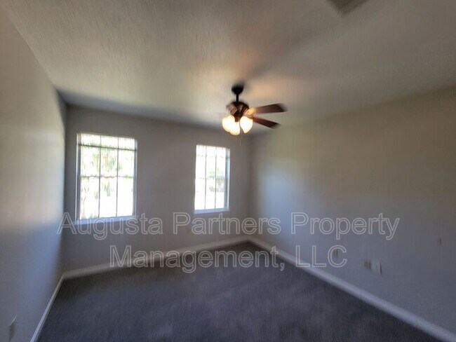 Building Photo - 157 Moss Creek Dr