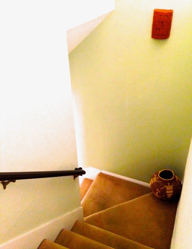 Stairs to garage - 4531 Chateau Dr