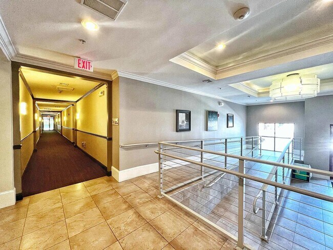Building Photo - 443 2nd St