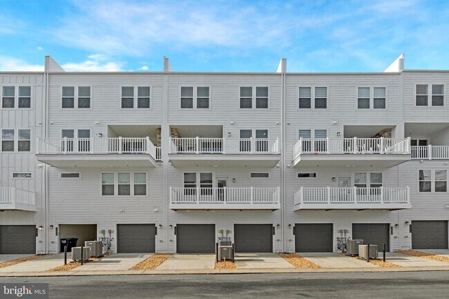 Building Photo - 19826 Lavender Dust Sq