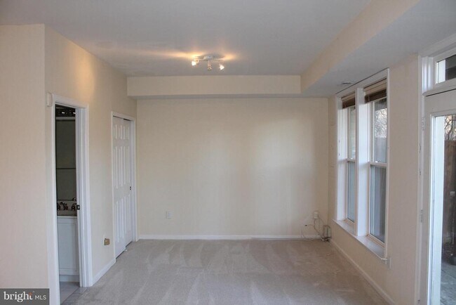 Building Photo - 47682 Loweland Terrace