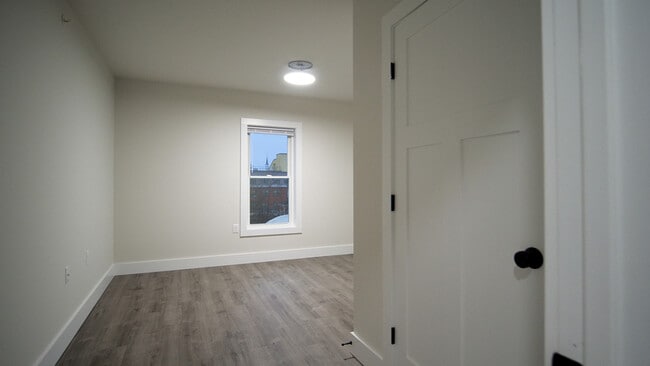 Building Photo - 15 Hungerford Terrace