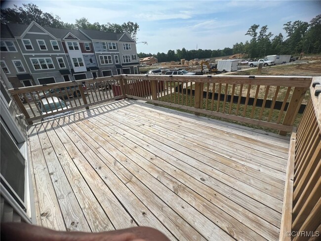 Building Photo - 601 Eking Green Dr