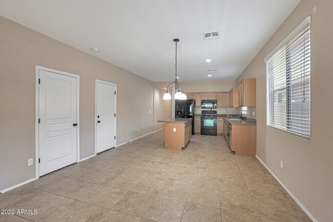 Building Photo - 14903 W Georgia Dr