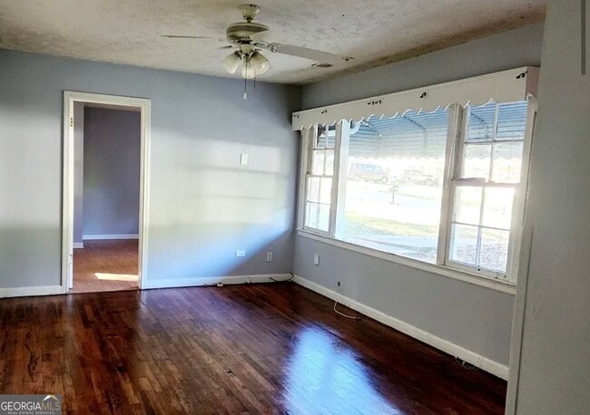 Building Photo - 1802 Lee St