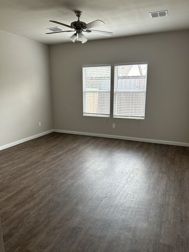 Building Photo - 21377 W Wallis Dr