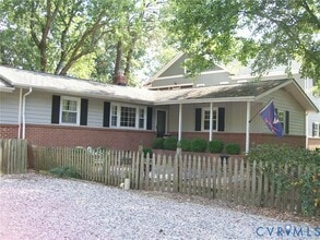 Building Photo - 1243 Peck Rd
