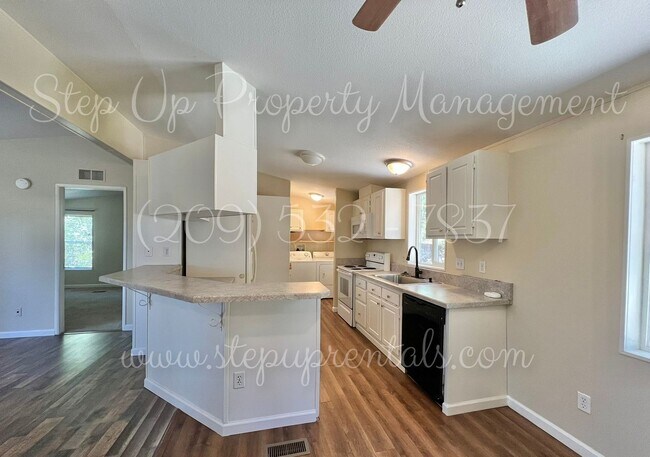 Building Photo - 23495 Kreitzer Way