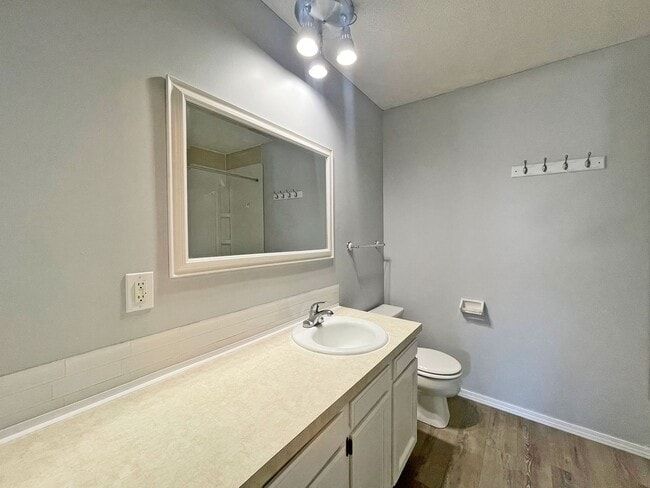 Building Photo - Newly Remodeled 3 Bedroom 2-Story Townhome...