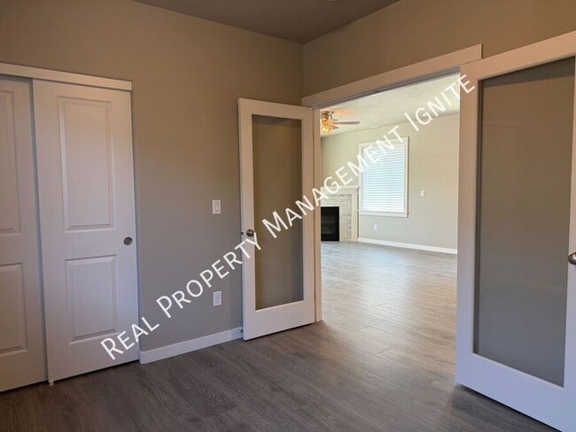 Building Photo - 2569 NW Spruce Pl